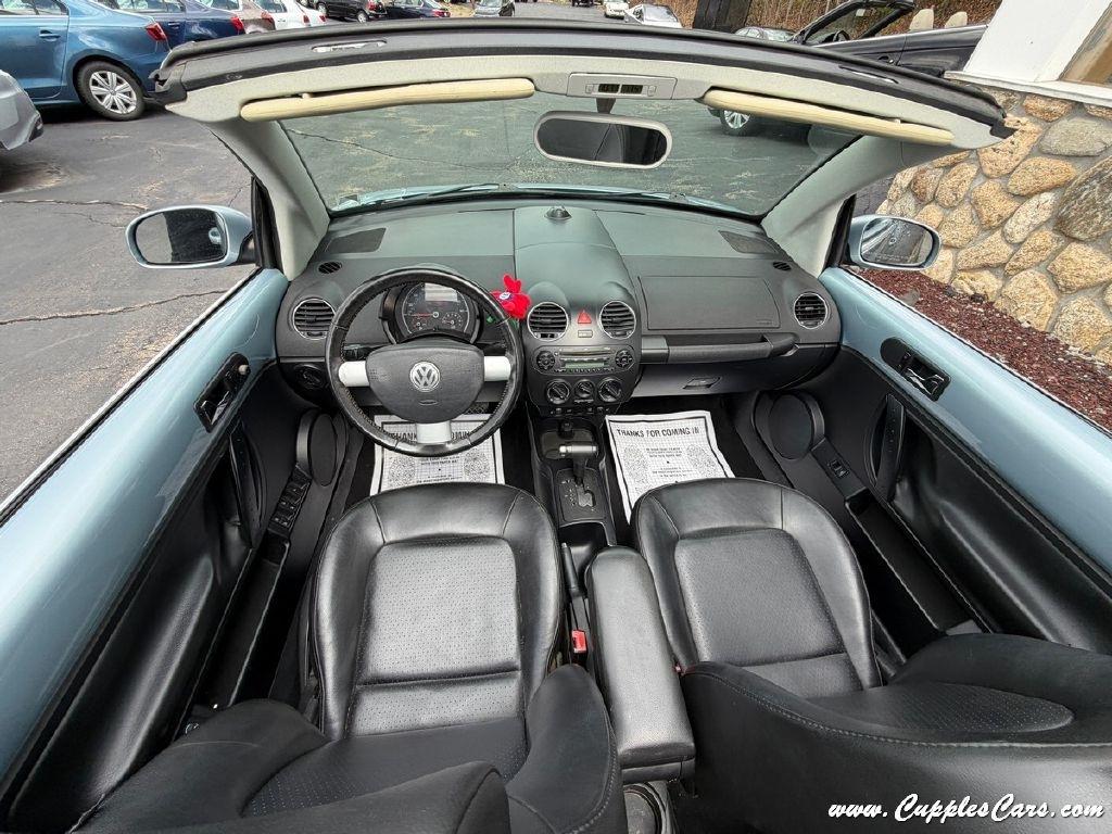 Volkswagen New Beetle  2009