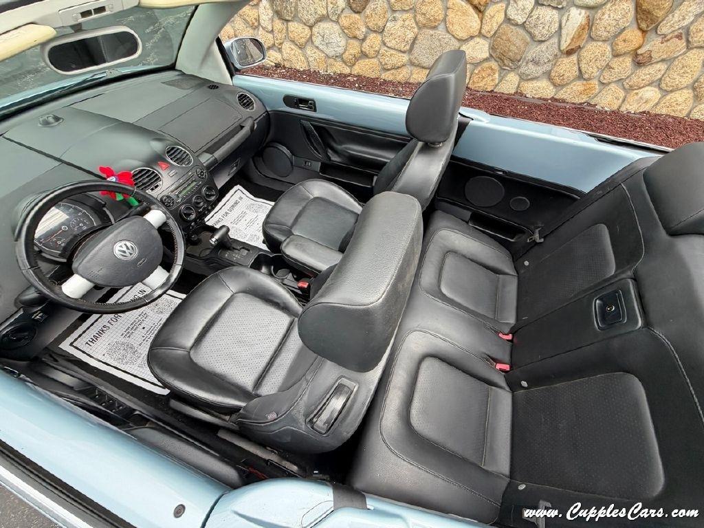 Volkswagen New Beetle  2009