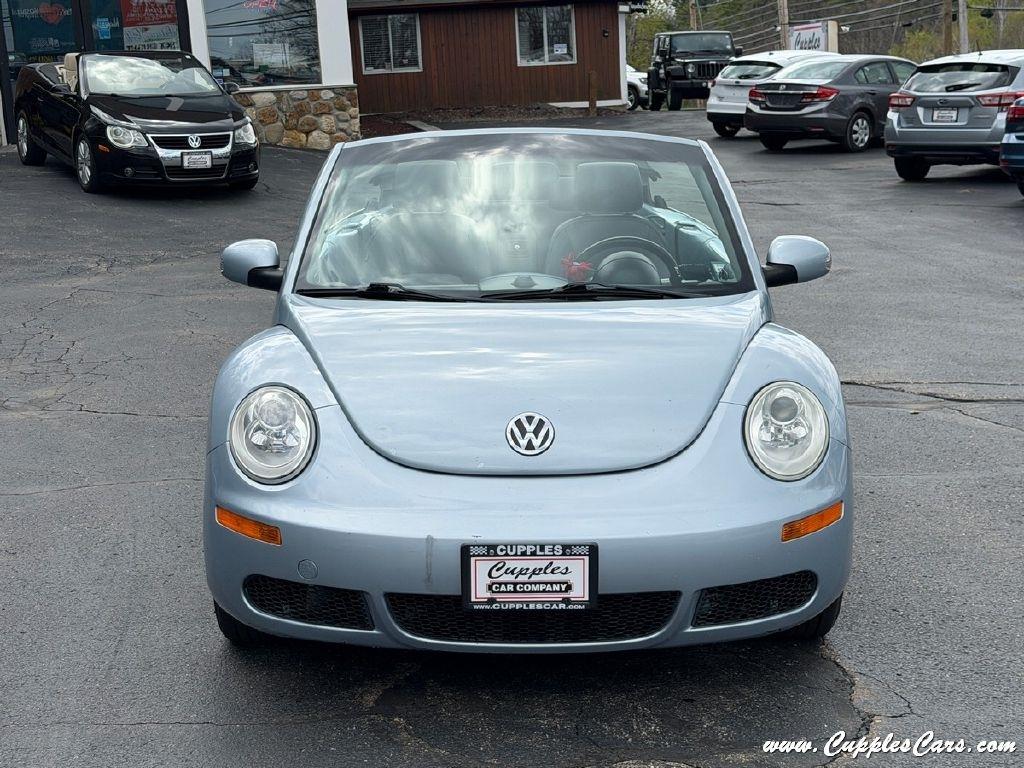Volkswagen New Beetle  2009