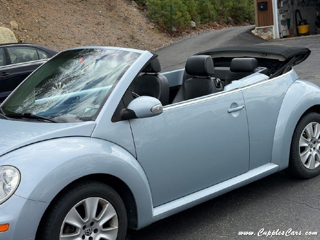 Volkswagen New Beetle  2009