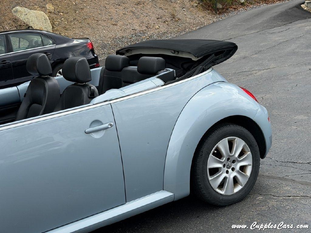 Volkswagen New Beetle  2009
