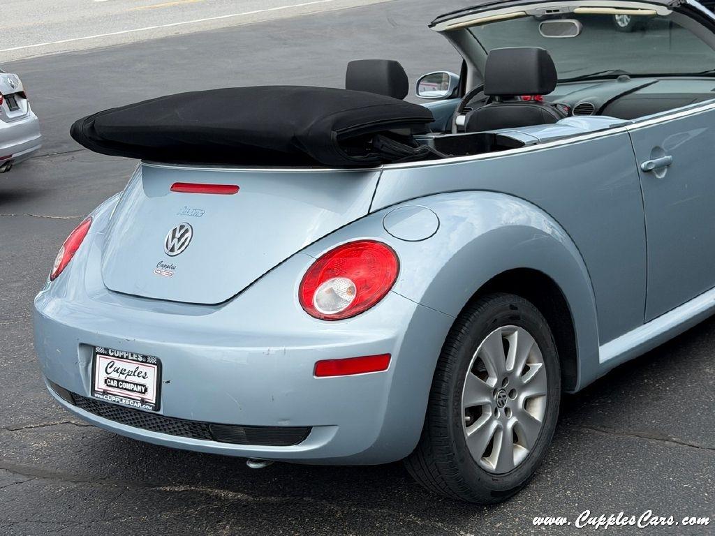 Volkswagen New Beetle  2009