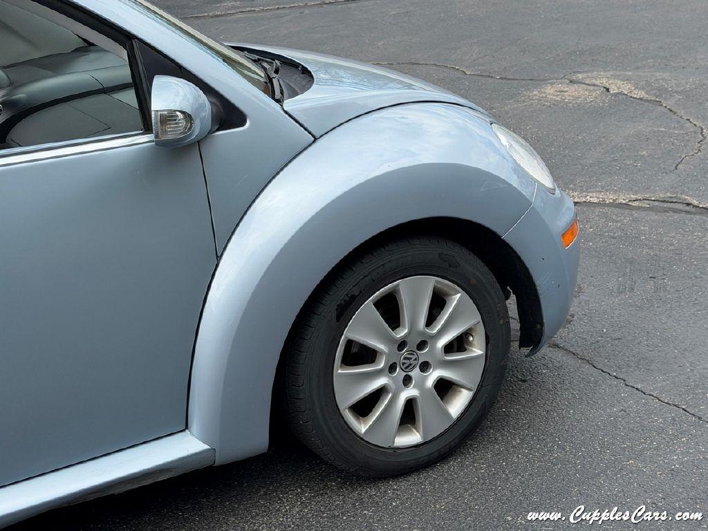 Volkswagen New Beetle  2009