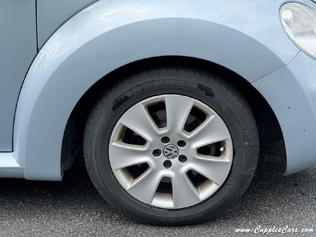 Volkswagen New Beetle  2009