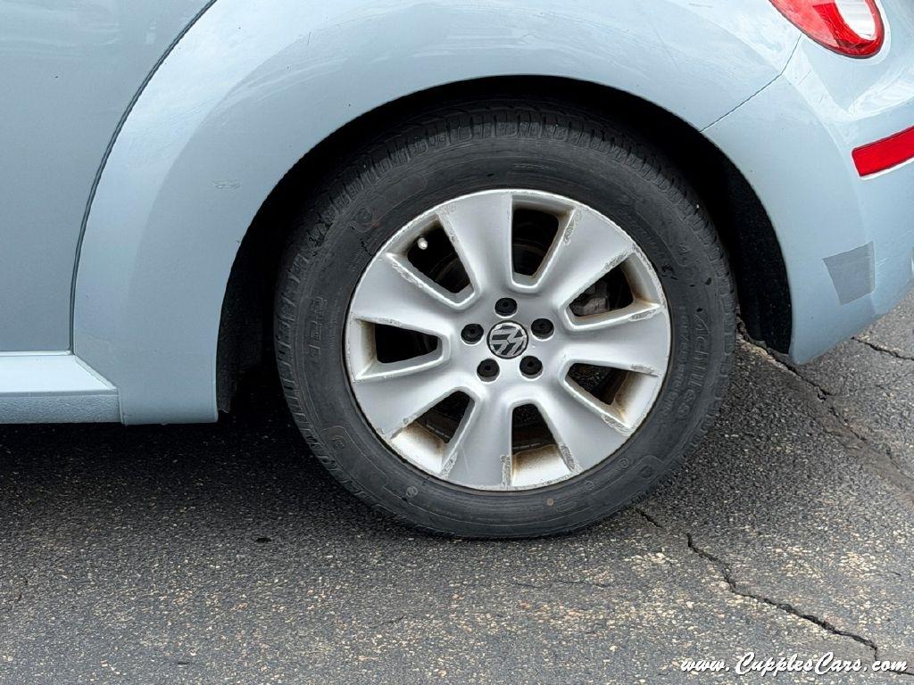 Volkswagen New Beetle  2009