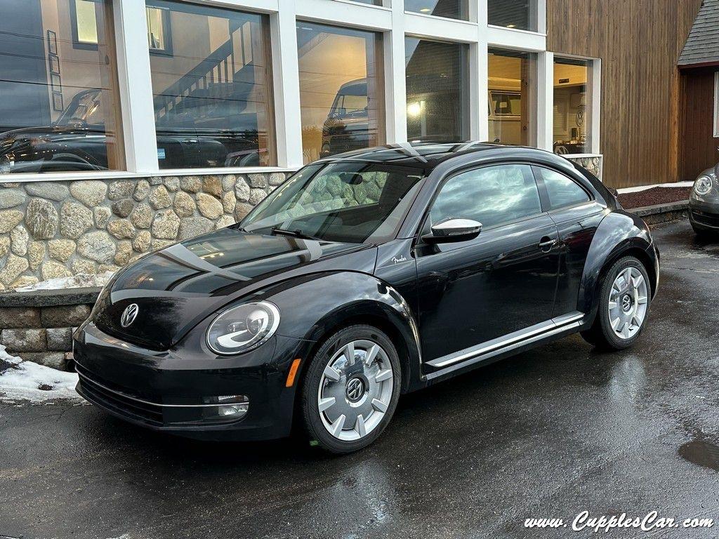 2013 Volkswagen Beetle FENDER EDITION