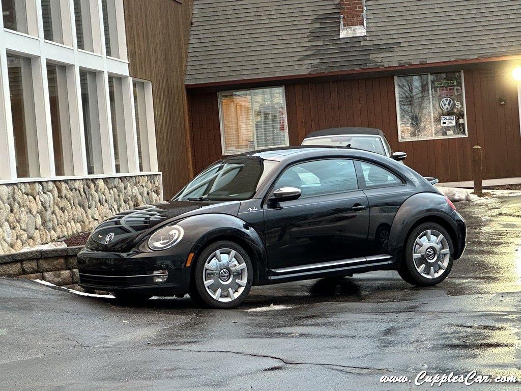 Volkswagen Beetle  2013