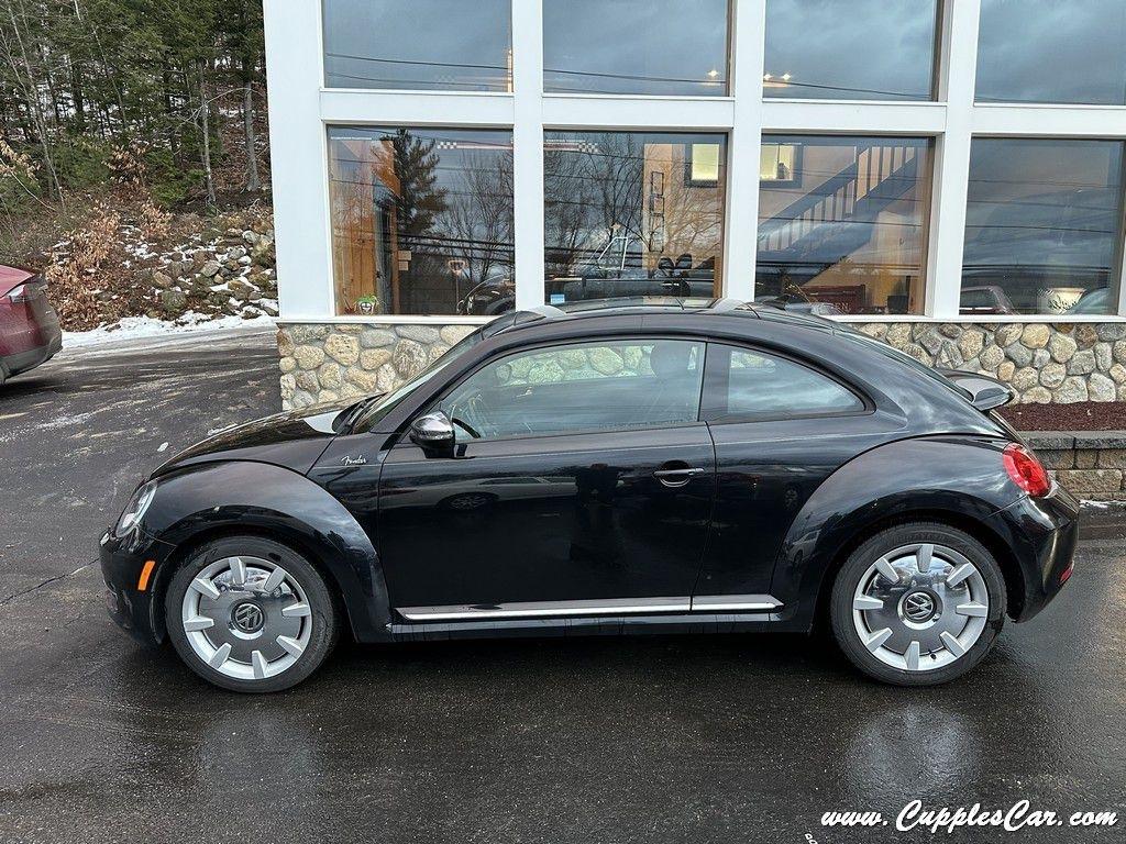 Volkswagen Beetle  2013