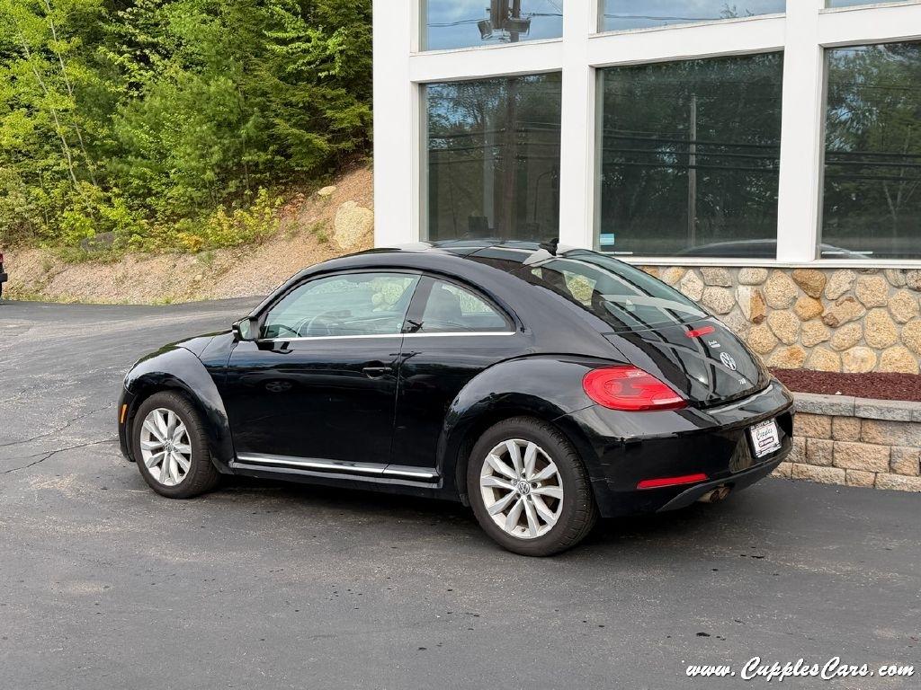 Volkswagen Beetle  2013
