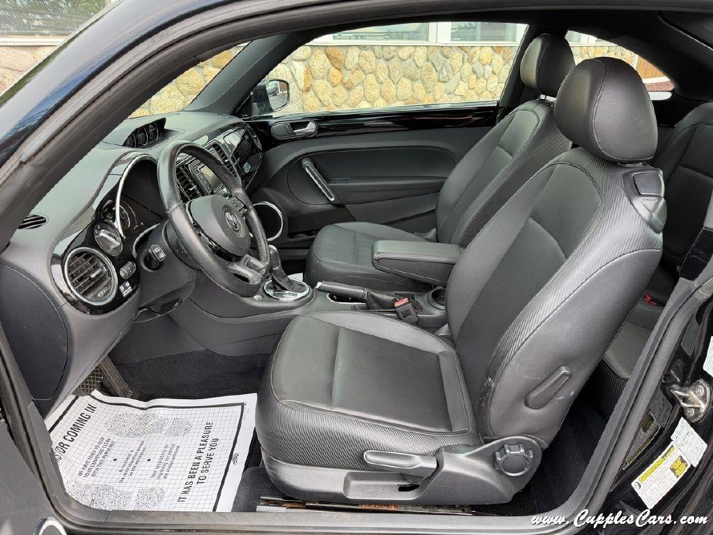 Volkswagen Beetle  2013