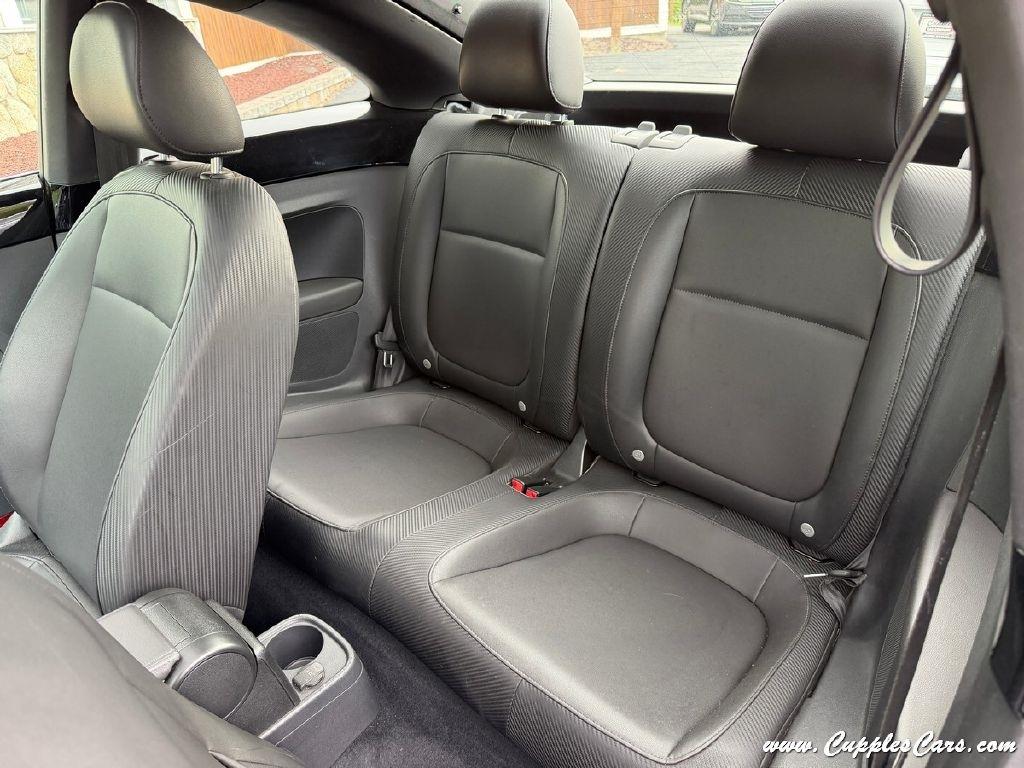 Volkswagen Beetle  2013