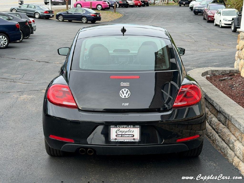 Volkswagen Beetle  2013