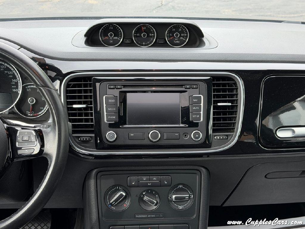 Volkswagen Beetle  2013