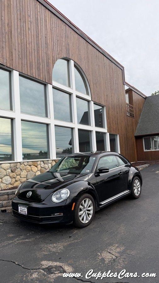 Volkswagen Beetle  2013