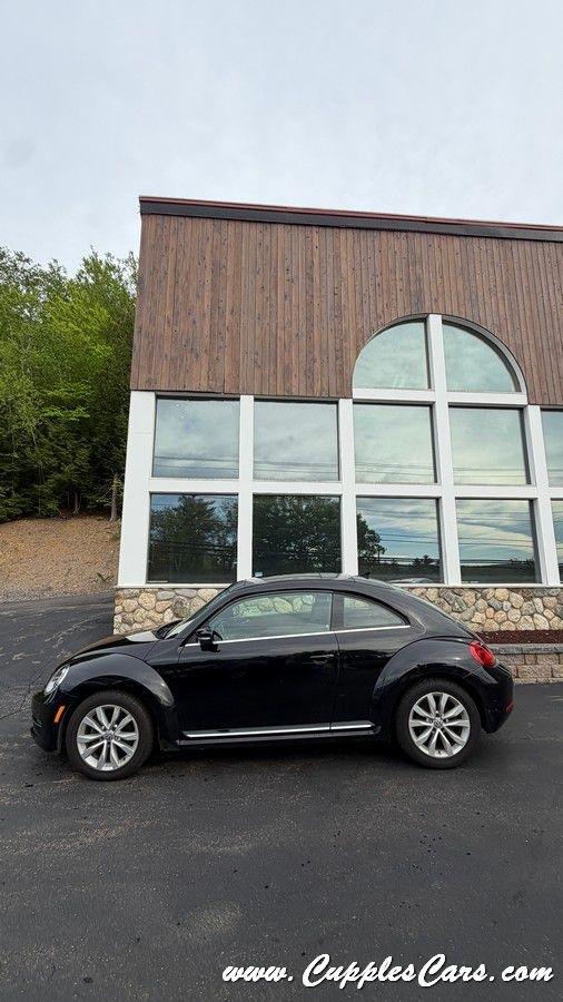Volkswagen Beetle  2013