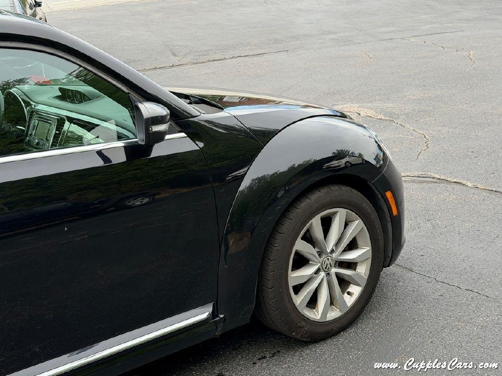 Volkswagen Beetle  2013