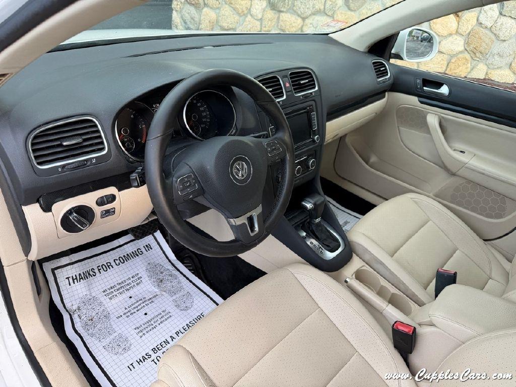Volkswagen Jetta  2011