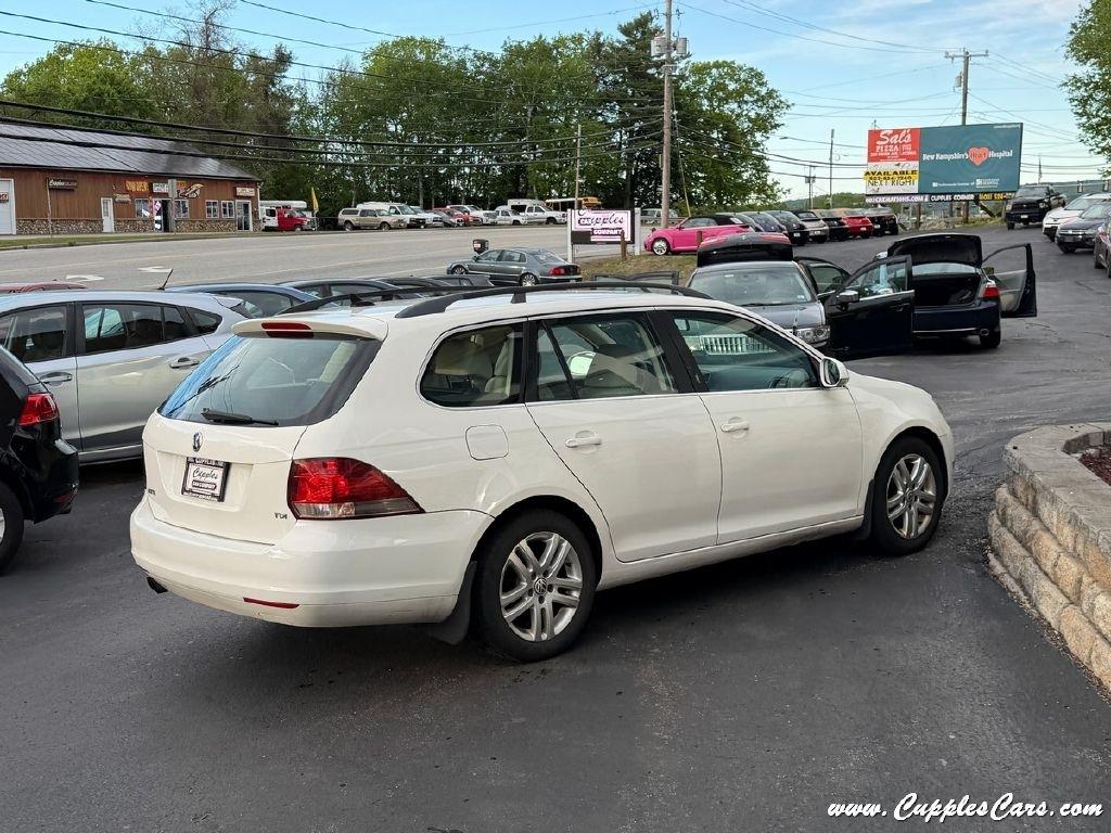 Volkswagen Jetta  2011
