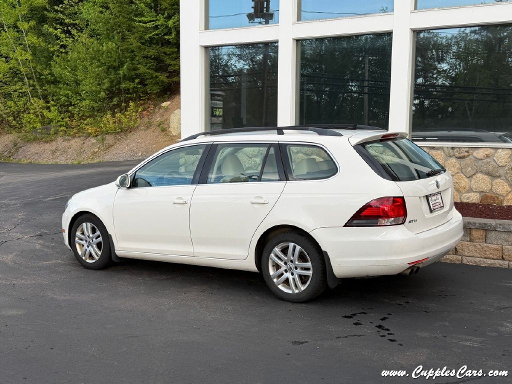 Volkswagen Jetta  2011