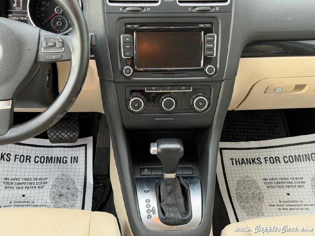 Volkswagen Jetta  2011