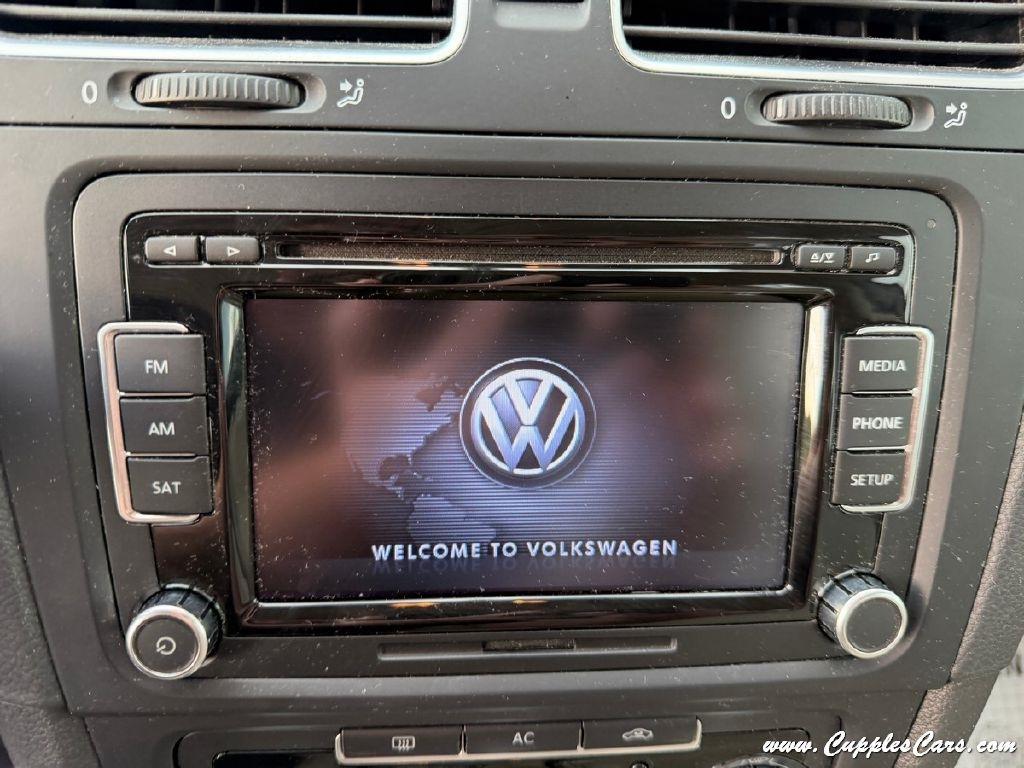 Volkswagen Jetta  2011