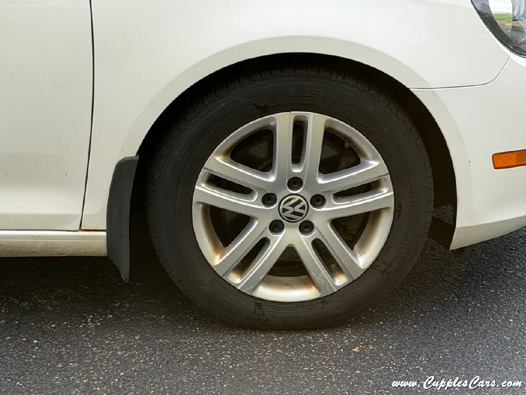 Volkswagen Jetta  2011