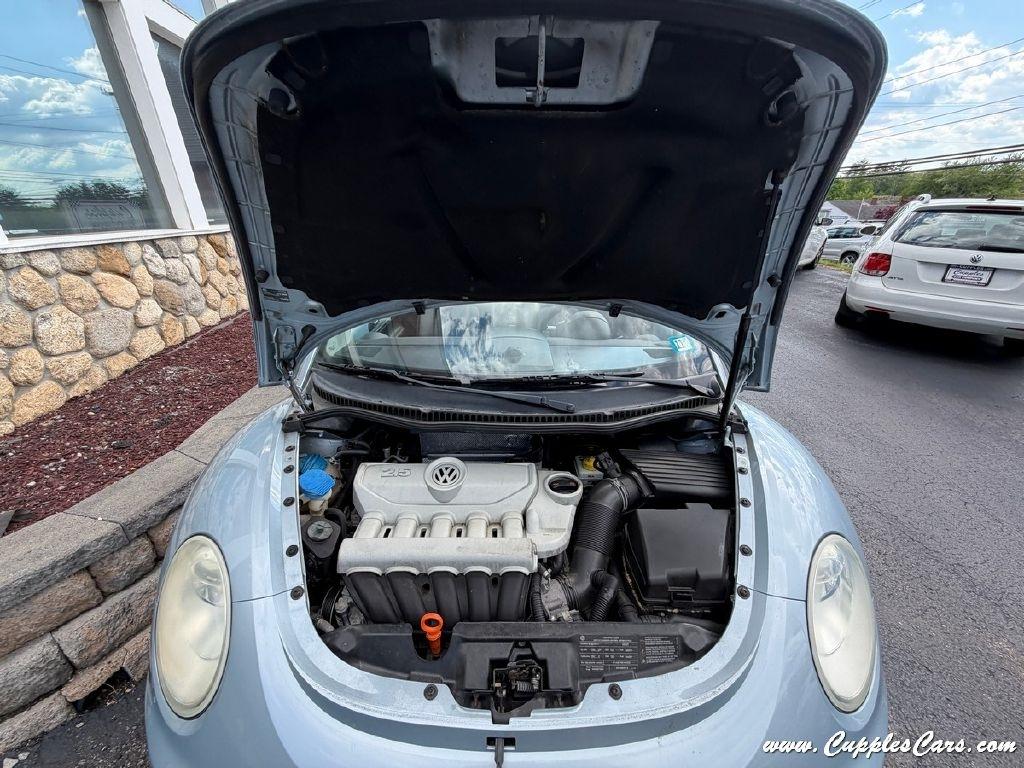 Volkswagen New Beetle  2009
