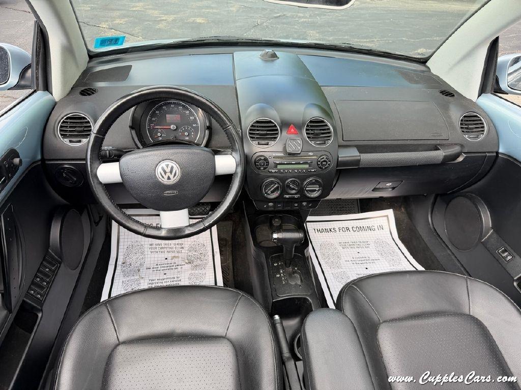 Volkswagen New Beetle  2009