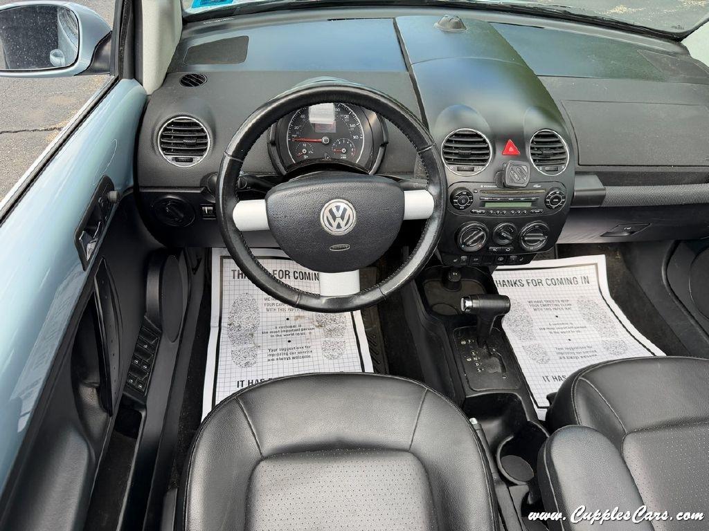 Volkswagen New Beetle  2009