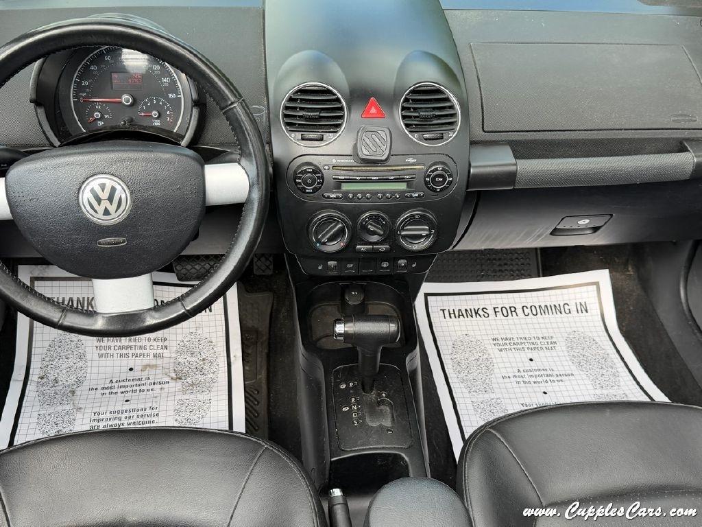 Volkswagen New Beetle  2009