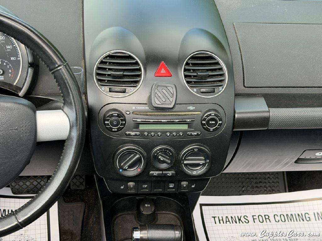 Volkswagen New Beetle  2009