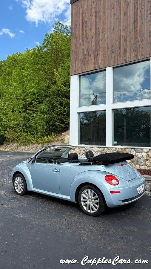 Volkswagen New Beetle  2009