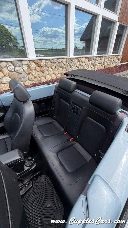 Volkswagen New Beetle  2009