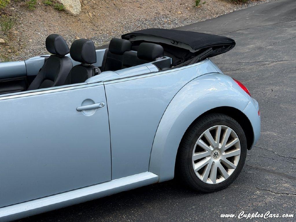 Volkswagen New Beetle  2009