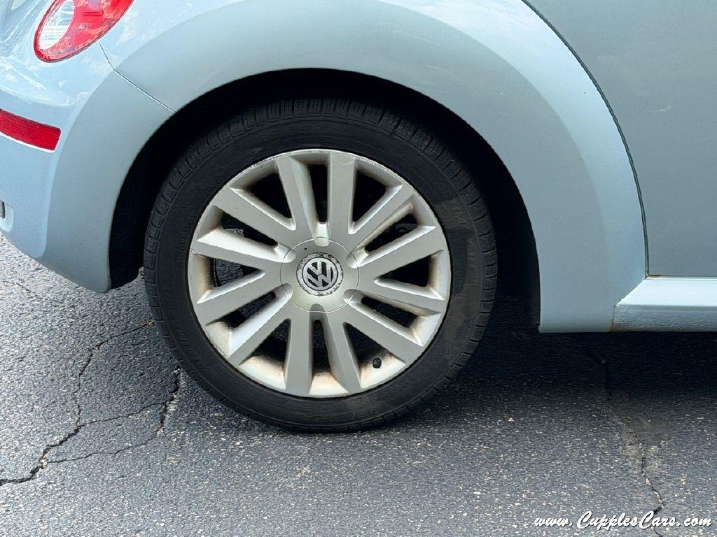 Volkswagen New Beetle  2009