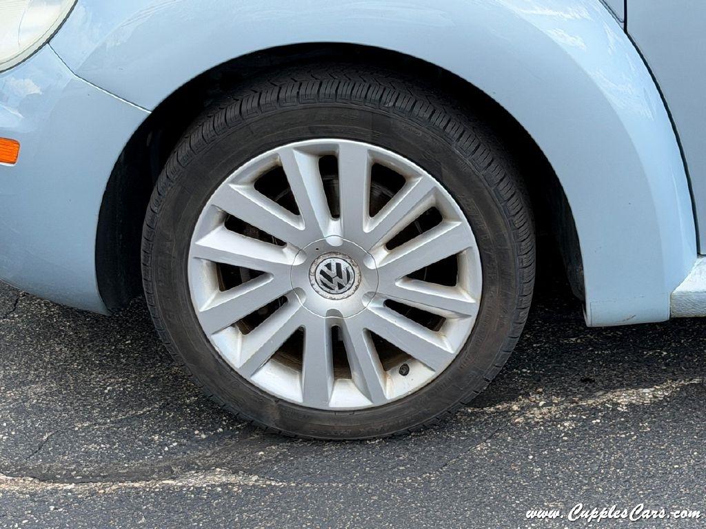 Volkswagen New Beetle  2009