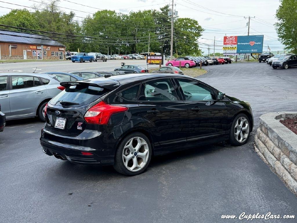 Ford Focus  2014