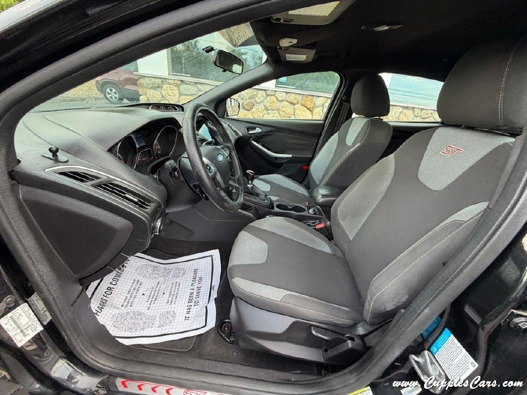 Ford Focus  2014