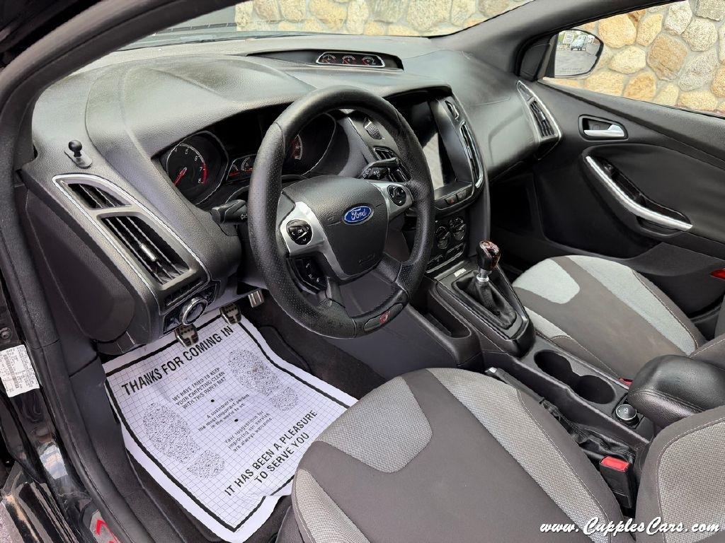 Ford Focus  2014