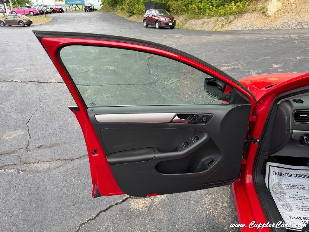 Volkswagen Jetta  2015