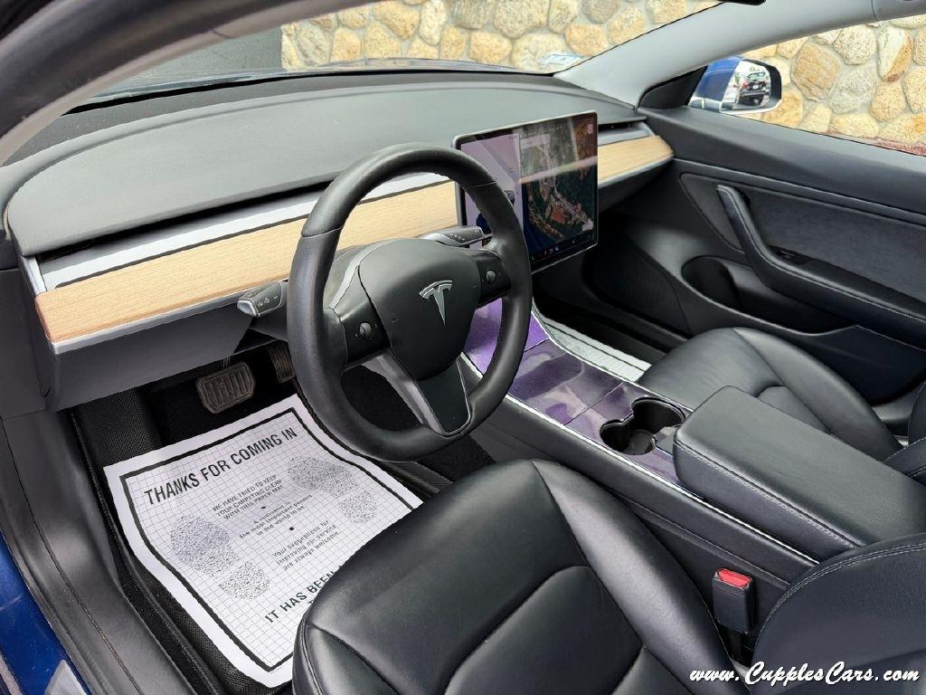 Tesla Model 3  2020