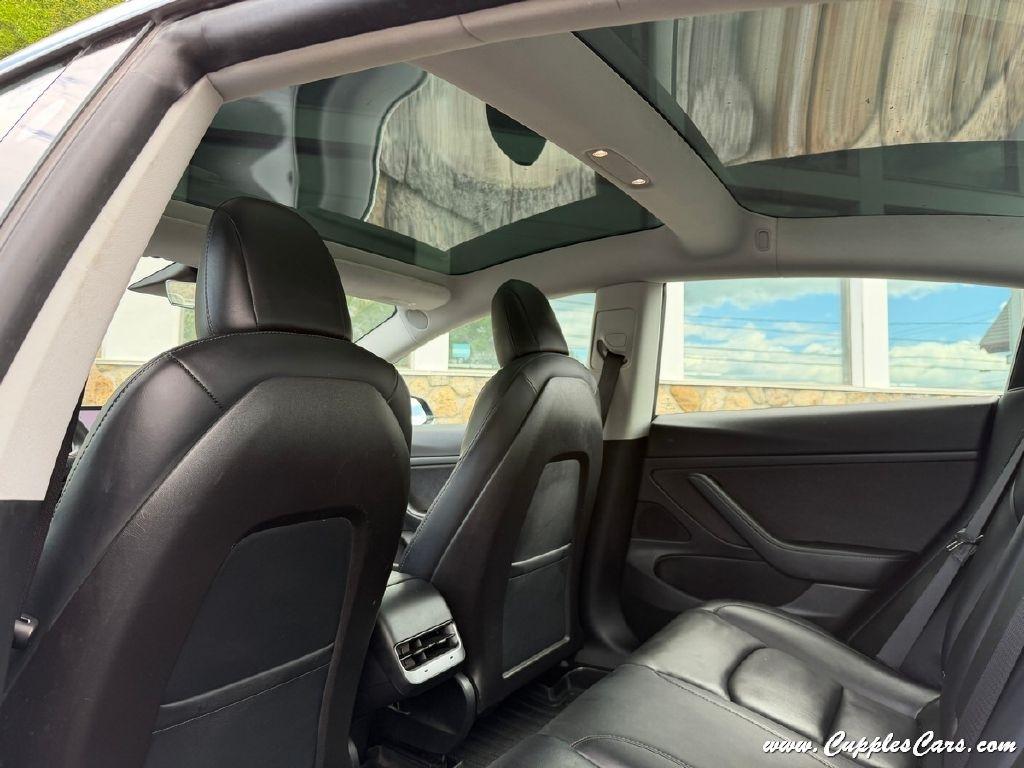 Tesla Model 3  2020