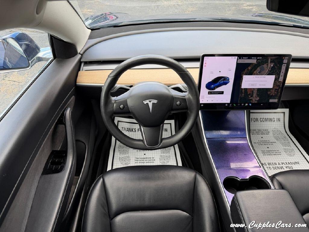 Tesla Model 3  2020