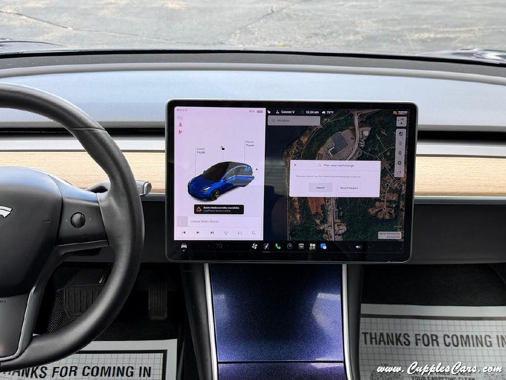 Tesla Model 3  2020