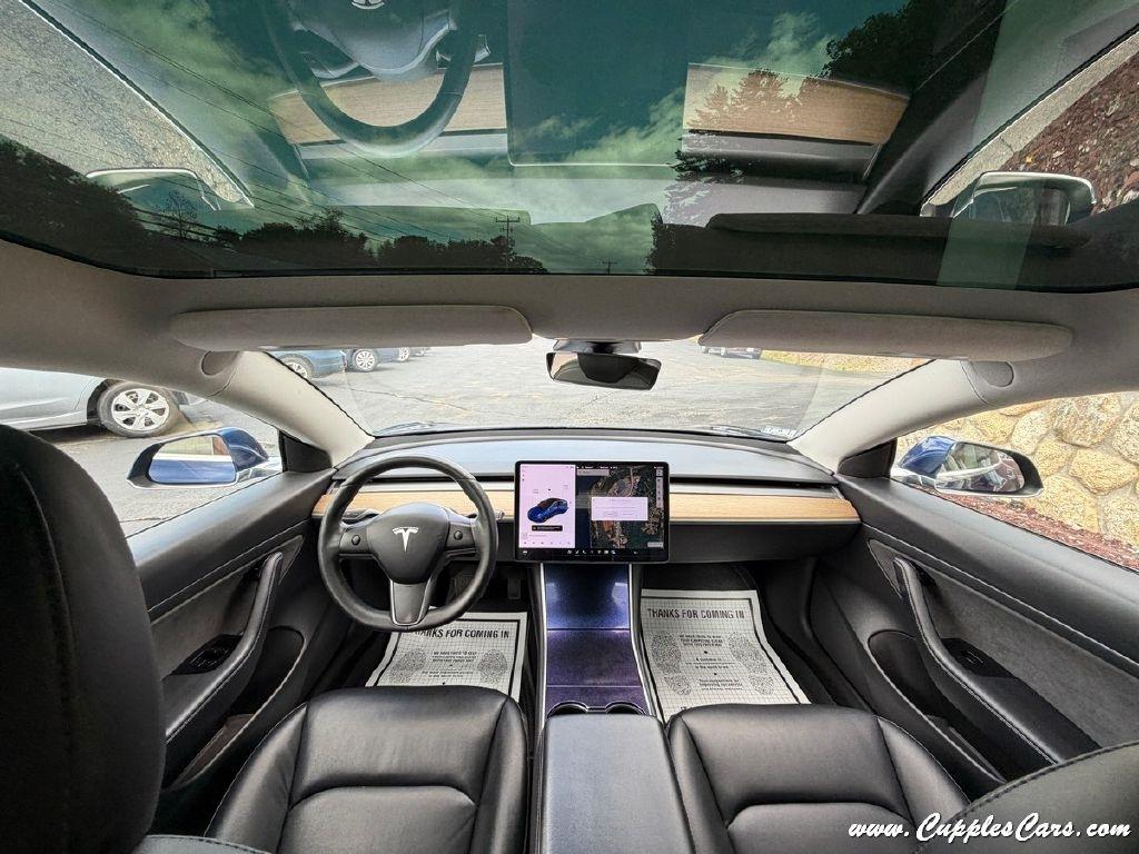 Tesla Model 3  2020