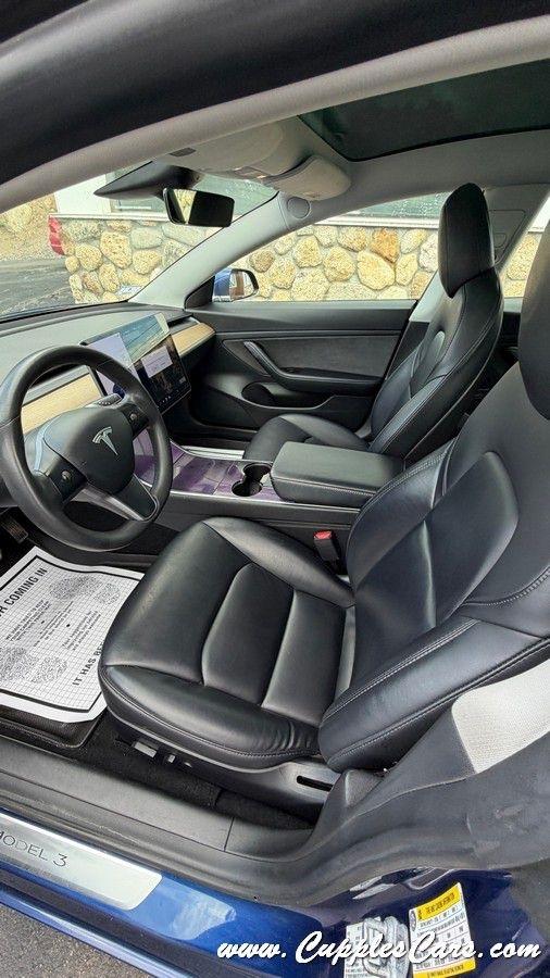 Tesla Model 3  2020