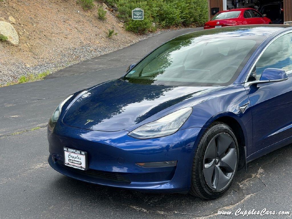 Tesla Model 3  2020