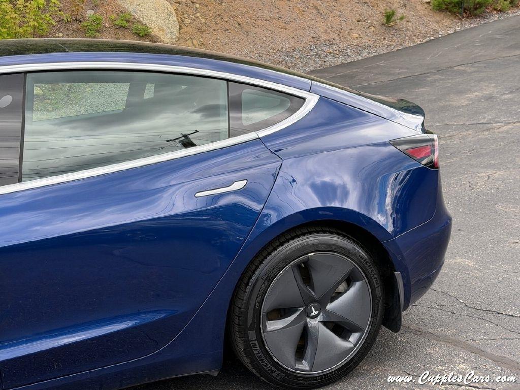 Tesla Model 3  2020