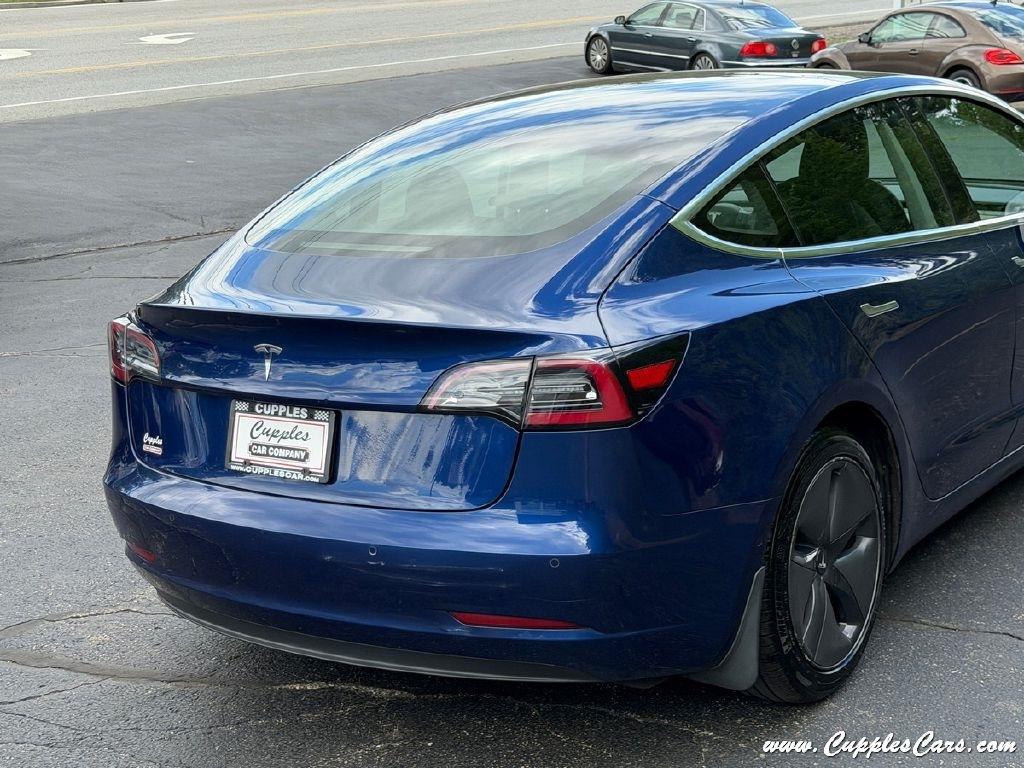 Tesla Model 3  2020