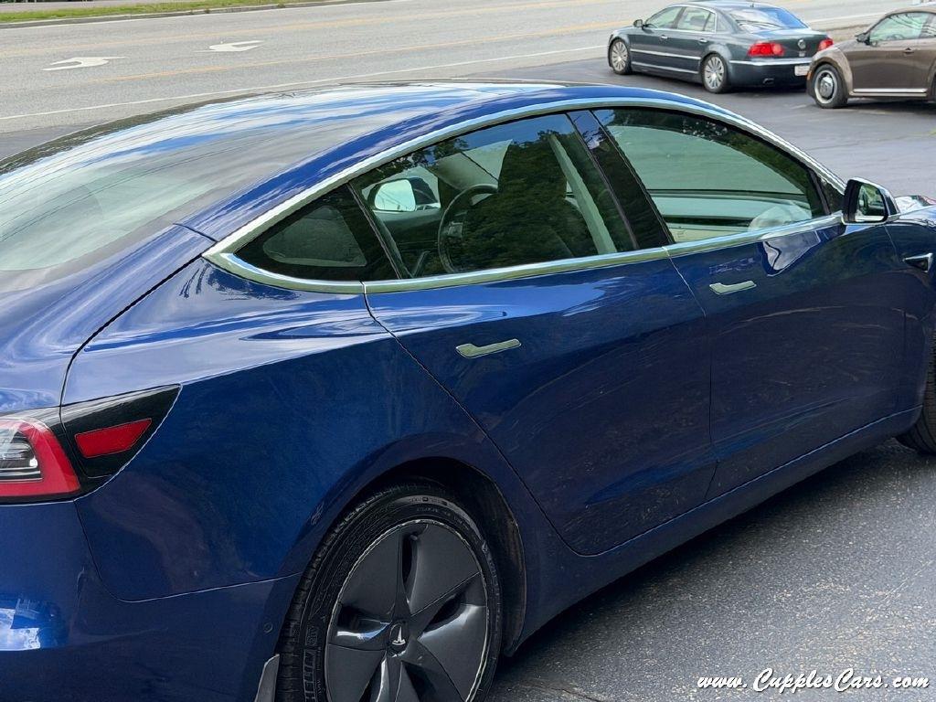 Tesla Model 3  2020